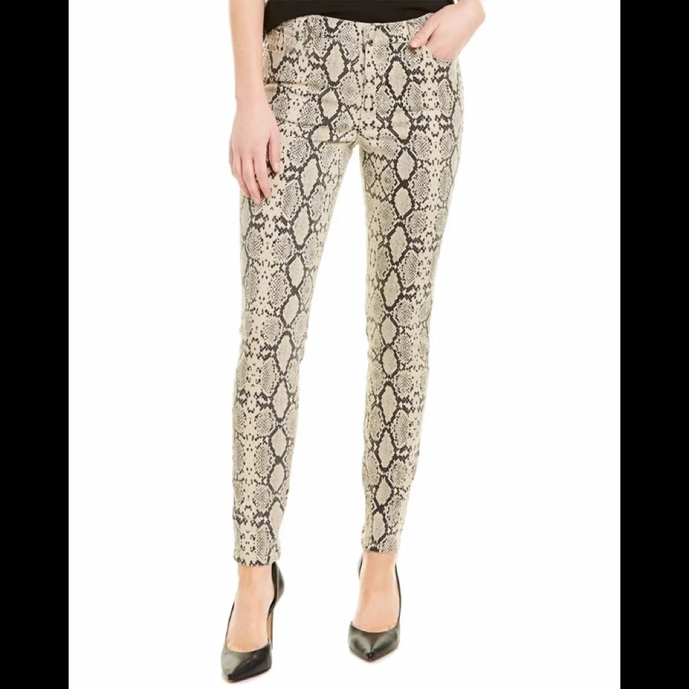 🛍️SALE🛍️ BLUE REVIVAL Slither Skinny Leg Sand Snake Print Jeans - Picture 5 of 13